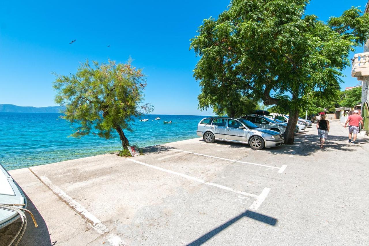 Apartments By The Sea Brist, Makarska - 15714 بوداكا المظهر الخارجي الصورة