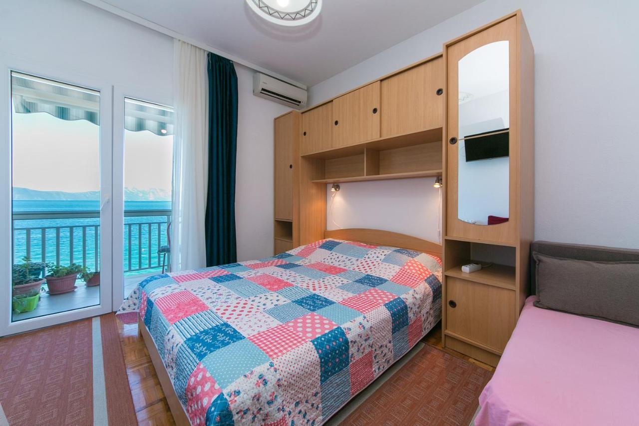 Apartments By The Sea Brist, Makarska - 15714 بوداكا المظهر الخارجي الصورة