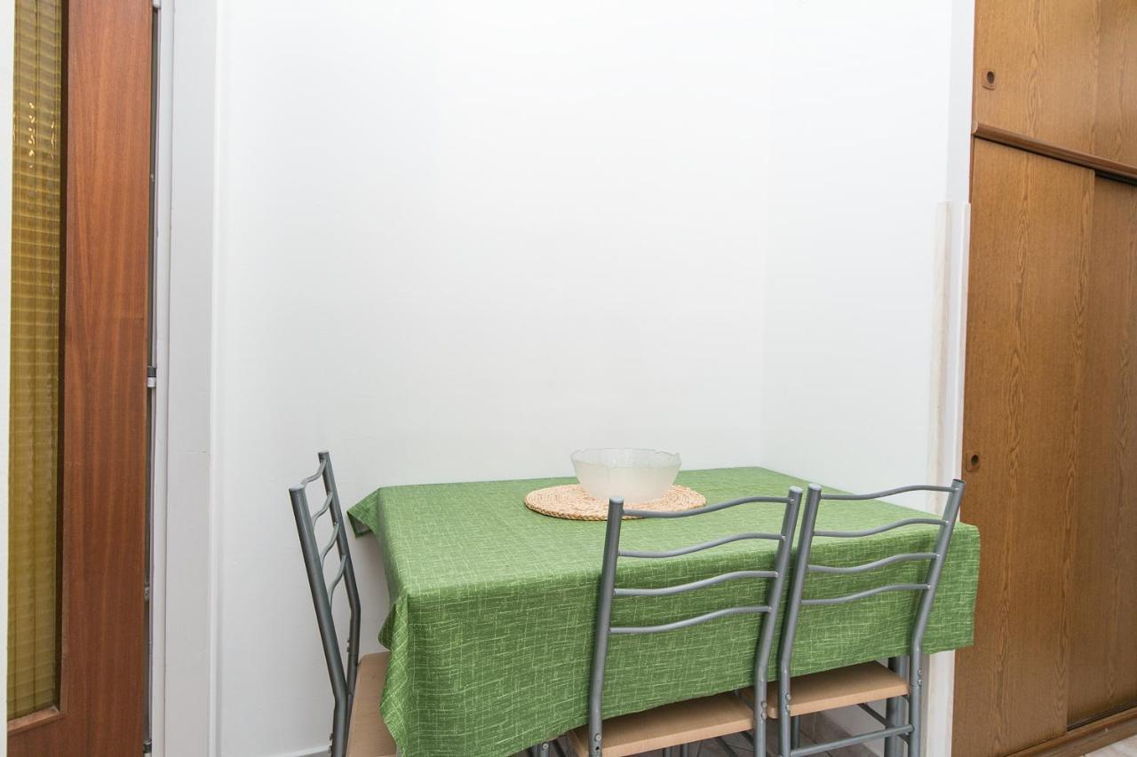 Apartments By The Sea Brist, Makarska - 15714 بوداكا المظهر الخارجي الصورة