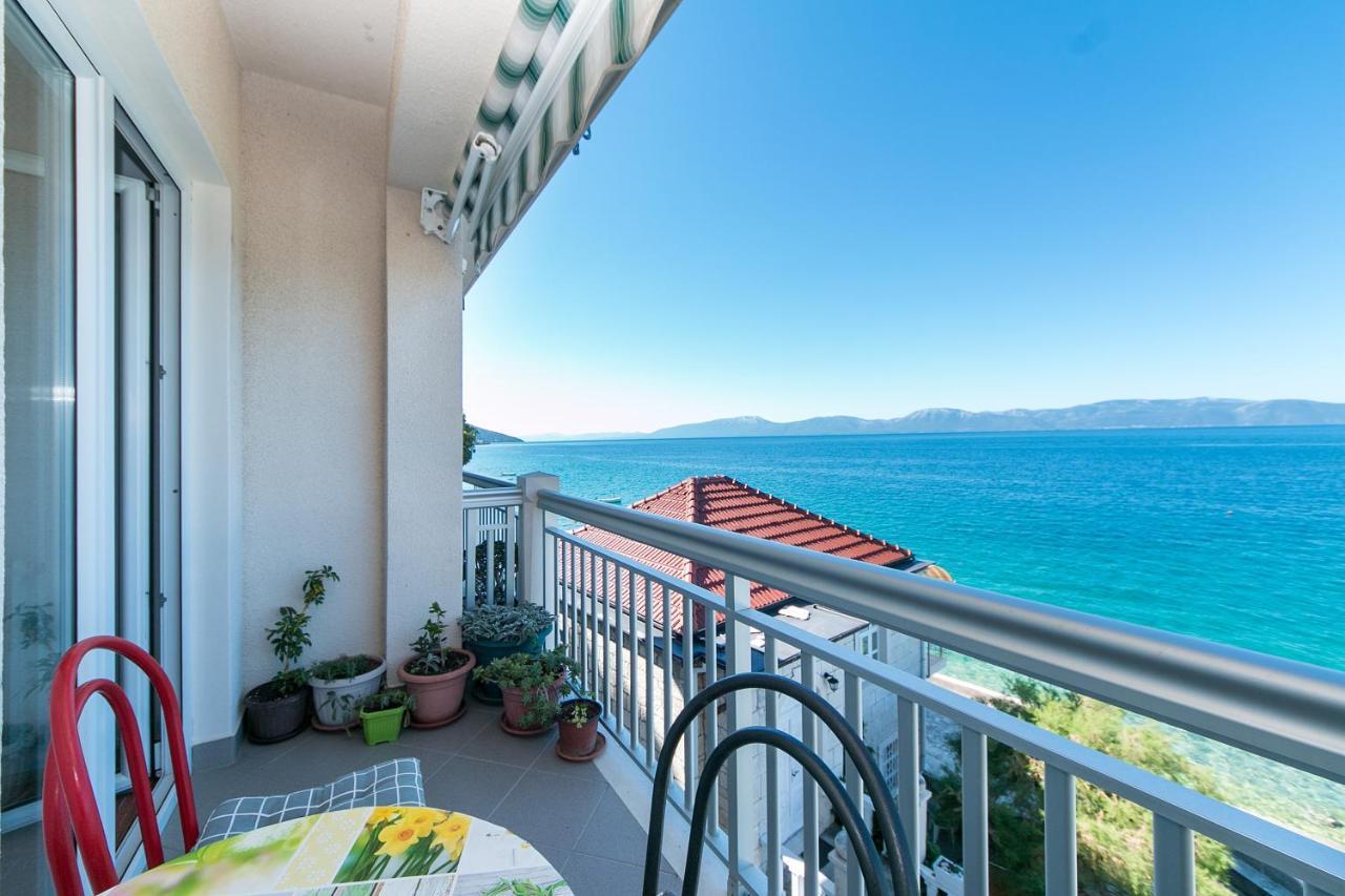 Apartments By The Sea Brist, Makarska - 15714 بوداكا المظهر الخارجي الصورة