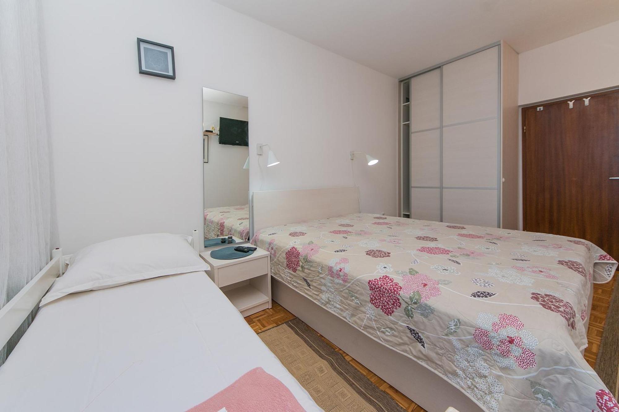 Apartments By The Sea Brist, Makarska - 15714 بوداكا الغرفة الصورة