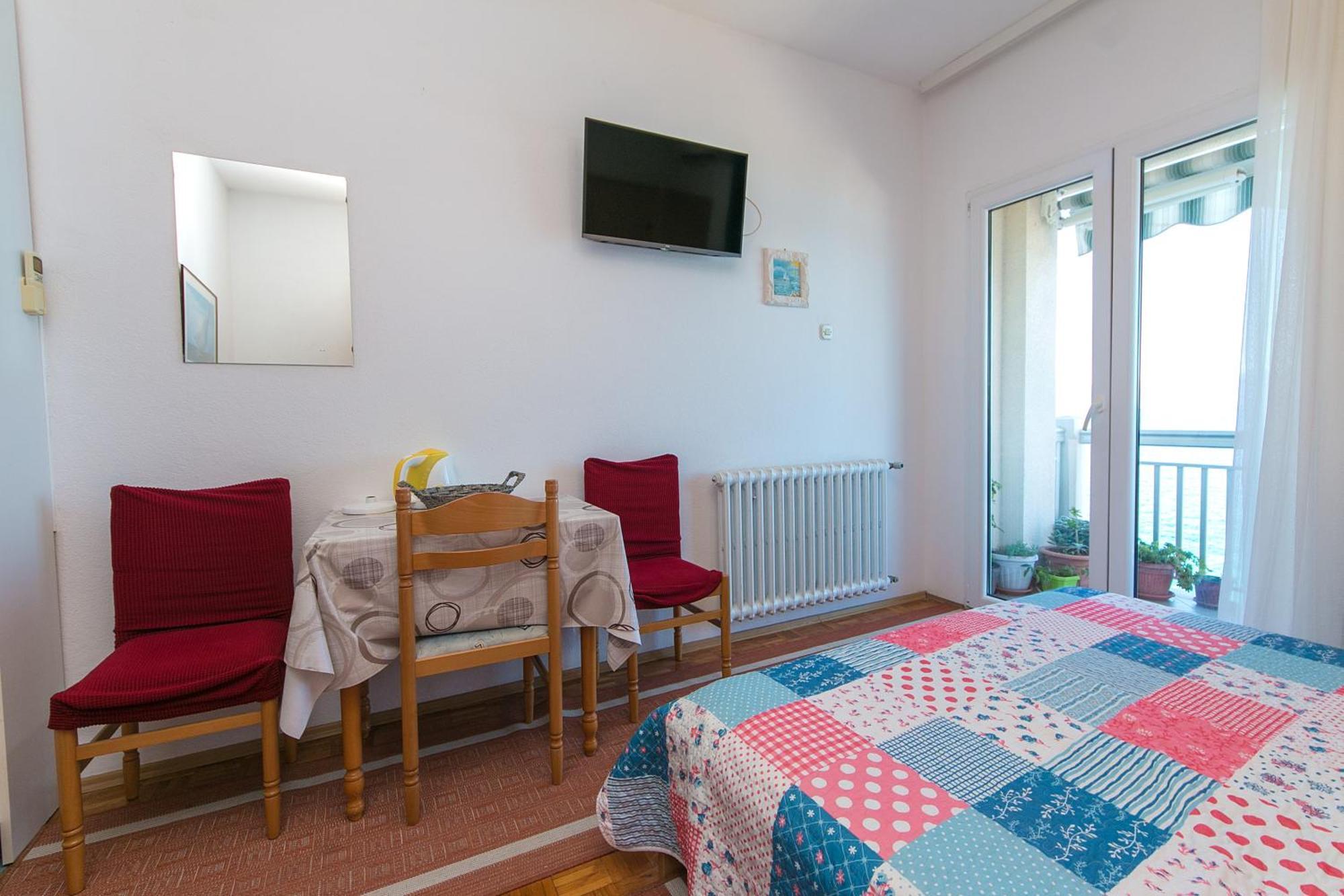 Apartments By The Sea Brist, Makarska - 15714 بوداكا الغرفة الصورة